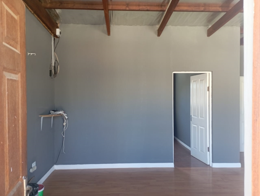 12 Bedroom Property for Sale in Chatsworth Western Cape